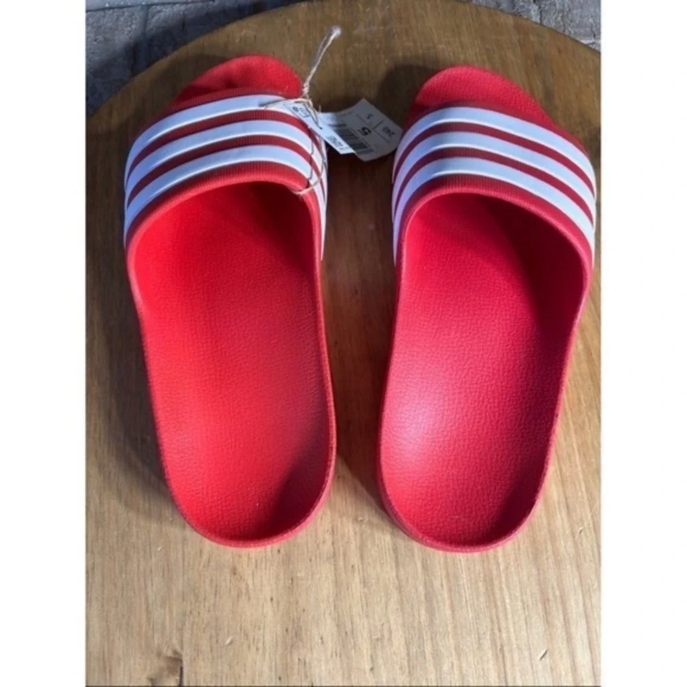 Adidas Youth SZ‎ 5 Adilette Shower Slides Vivid Red White Cloudfoam Slip On NEW